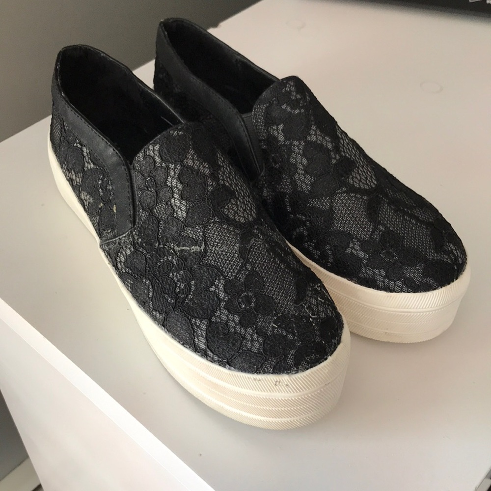 Mossimo black lace platform slip on shoes size 6
